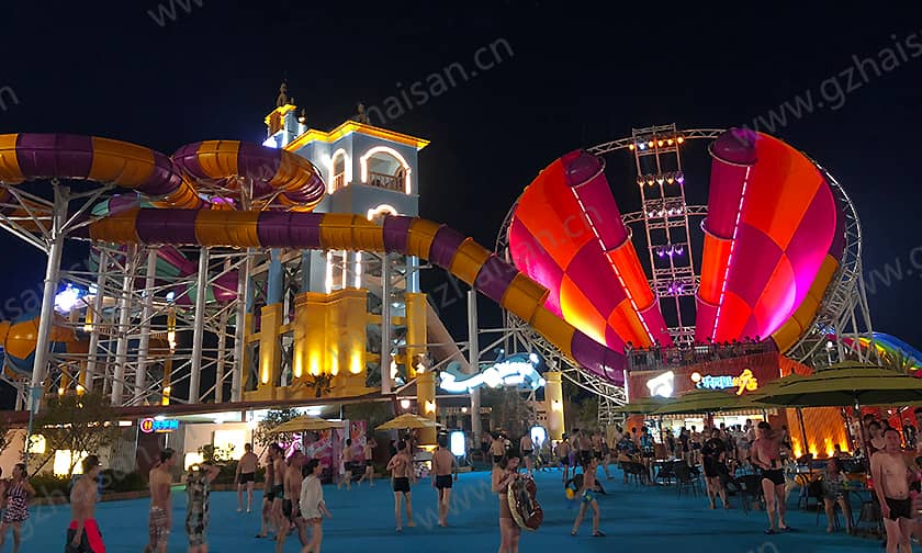 宁波大目湾阿拉的海水上乐园超级龙卷风滑道