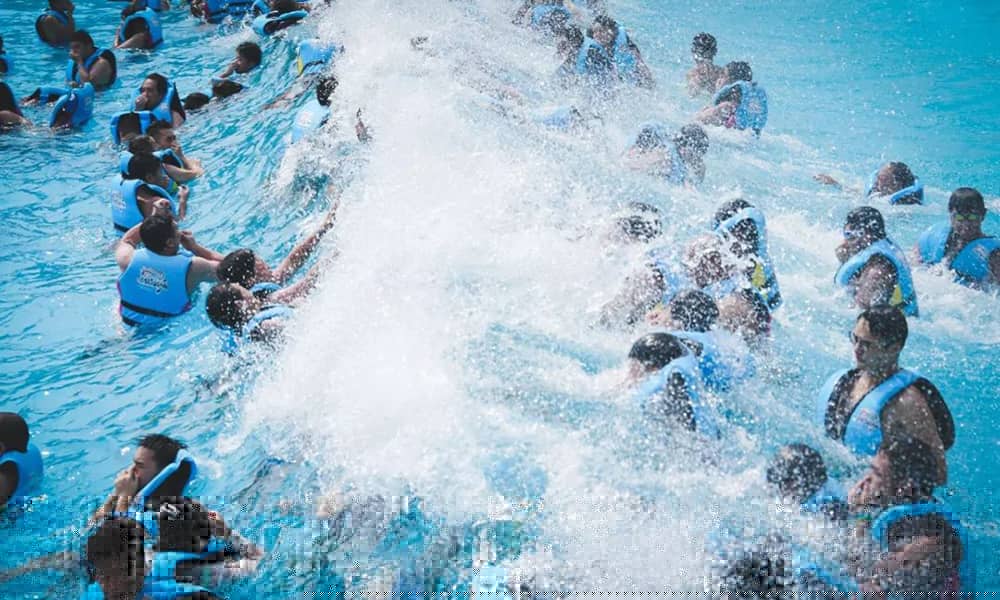 阿拉的海海啸池