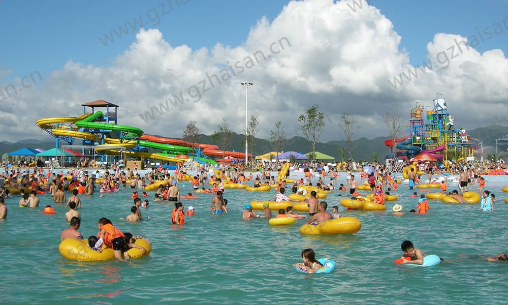 浙江宁波东钱湖水上乐园螺旋组合滑道、造浪池