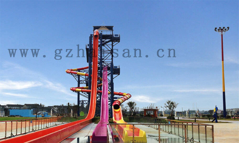 儿童水上滑梯制造商：打造安全欢乐的水上乐园