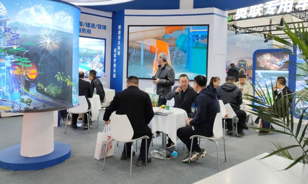 齐聚北京，共绘蓝图 | jinnianhui今年会游乐亮相2025北京国际游乐展，展现行业领军者风采